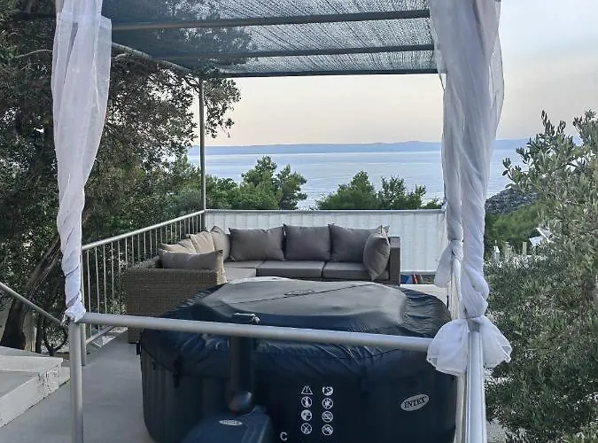 Frama * Makarska